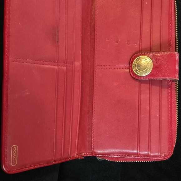 Authentic Coach wallet - Picture 4 of 12